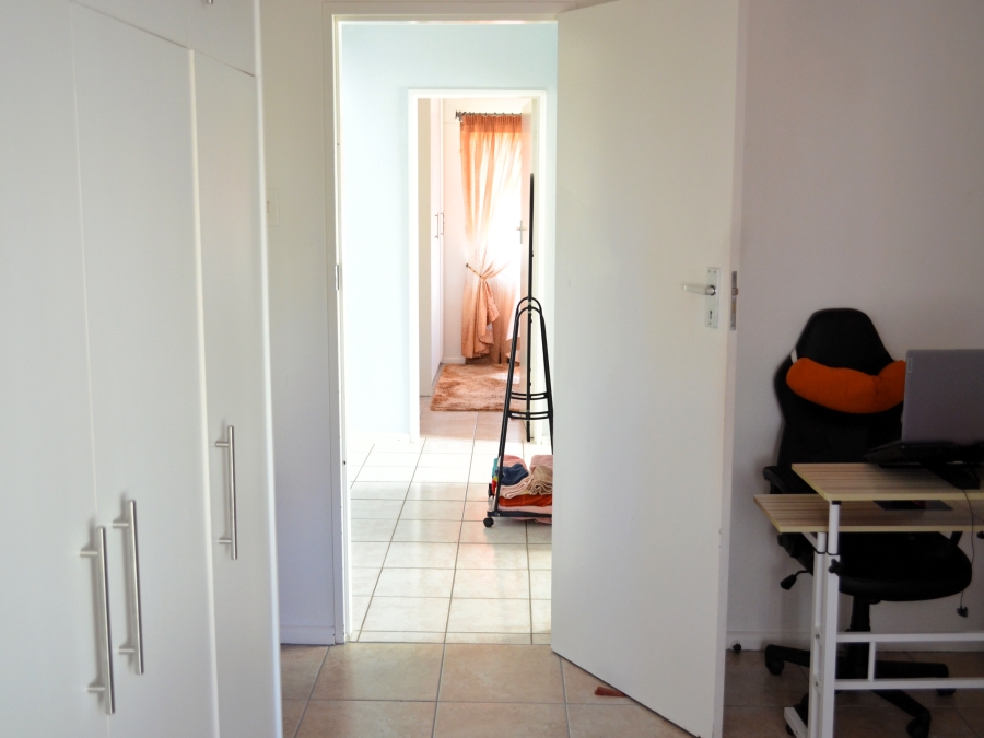 2 Bedroom Property for Sale in Strand North Western Cape